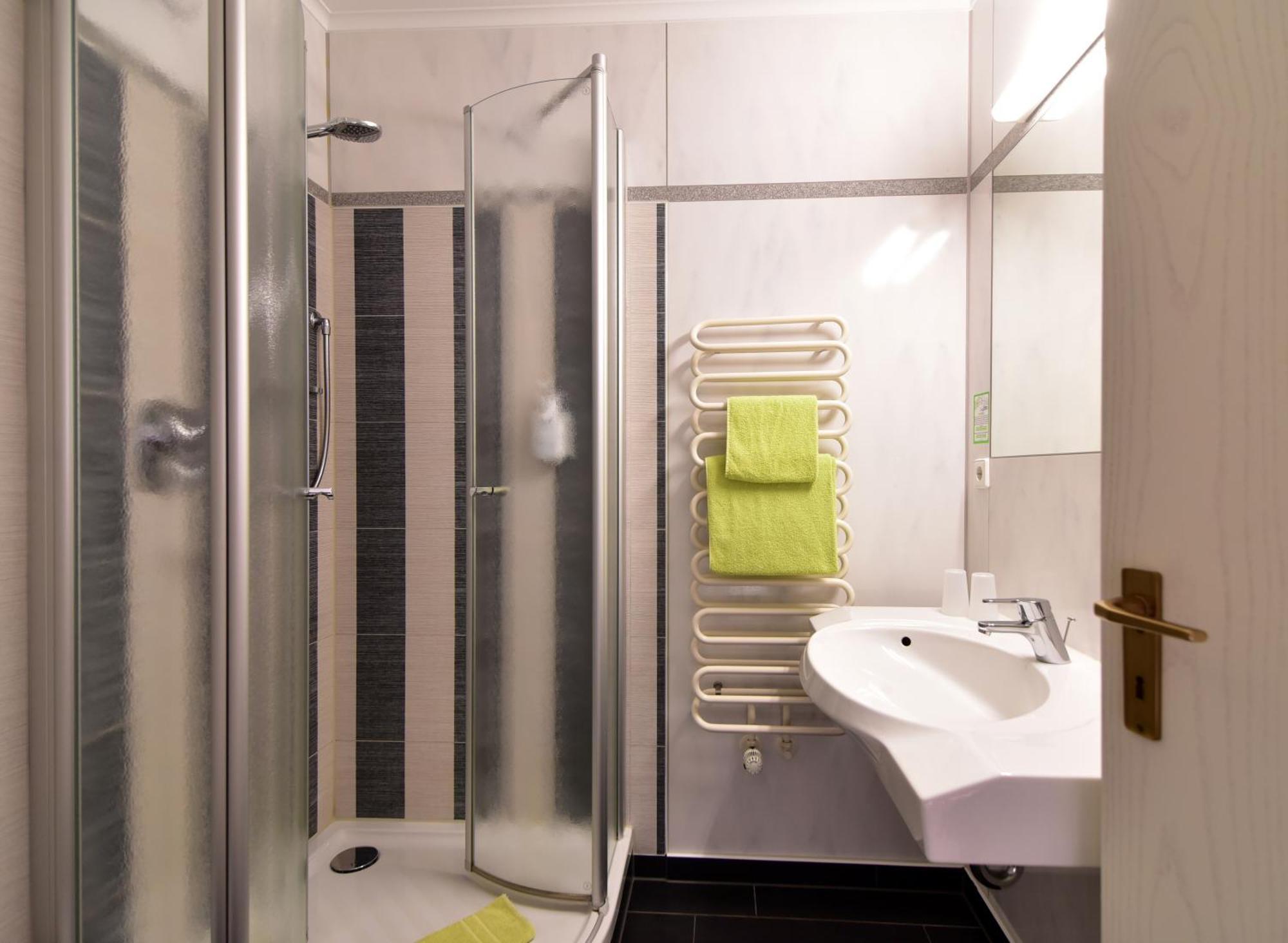 Land-Gut-Hotel Schenkenberger Hof Delitzsch Zewnętrze zdjęcie
